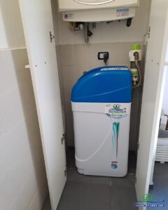 Installazione di un addolcitore per acqua di acquedotto con filtro semi autopulente a Modena