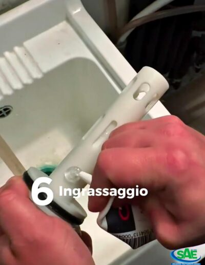 Ingrassaggio | SAE TECNOLOGY