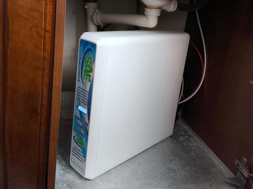 Osmosi inversa sottolavello | SAE TECNOLOGY Osmosi inversa sottolavello | SAE TECNOLOGY