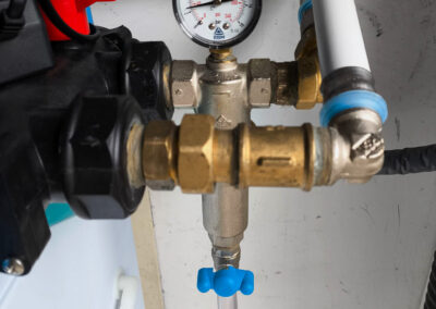 Addolcitore acqua a Reggio Emilia: il sistema cabinato con filtro autopulente | SAE DEPURATORI